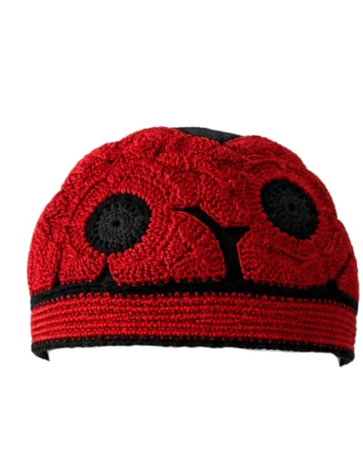 Gorro artesanal Flores Efímeras sobre fondo neutro